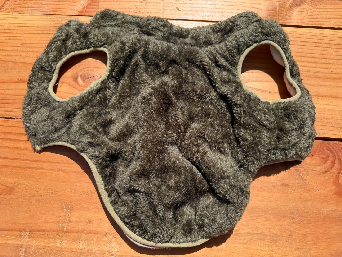 Tweedehands Teddy Hondenjasje Olijfgroen – Maat M