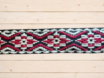 🐶 Handgemaakte Hondenriem – Berry Aztec