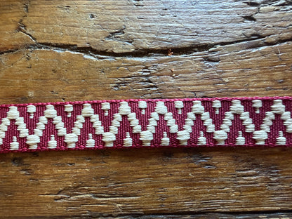 🐶 Handgemaakte Hondenhalsband – Bordeaux met Wit