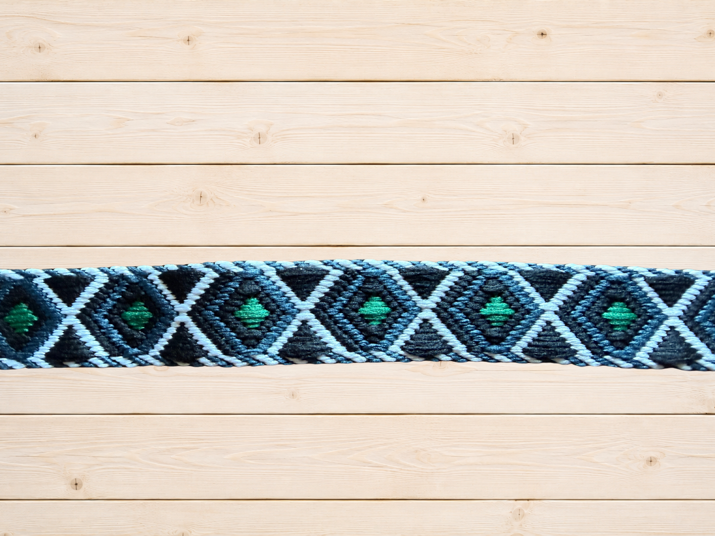 🐶 Handgemaakte Hondenhalsband – Emerald Diamond